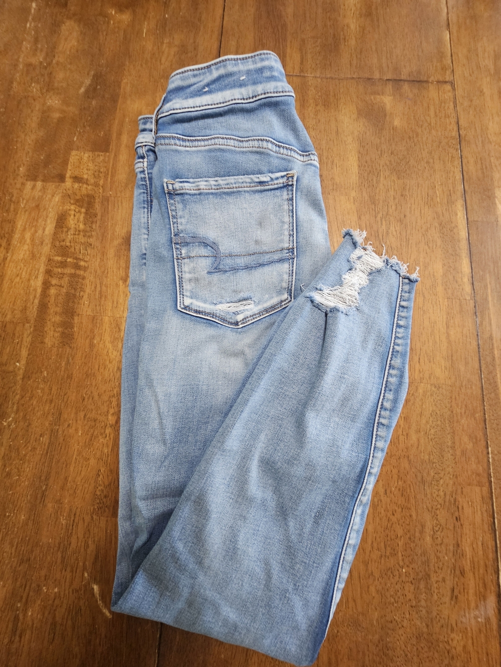 American Eagle Distressed Jeans